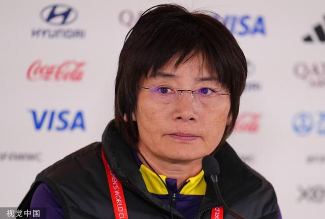 杨若晴一本正经的解释着这个问题，我以前浑浑噩噩的，连吃喝拉撒都不懂，缠着子川哥许是小孩子心性，也是被村里人瞎忽悠的。